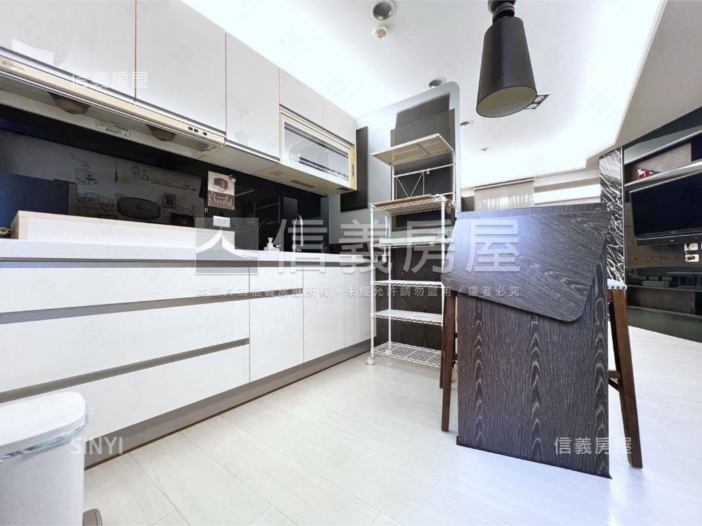 美術館質感輕屋齡美屋房屋室內格局與周邊環境