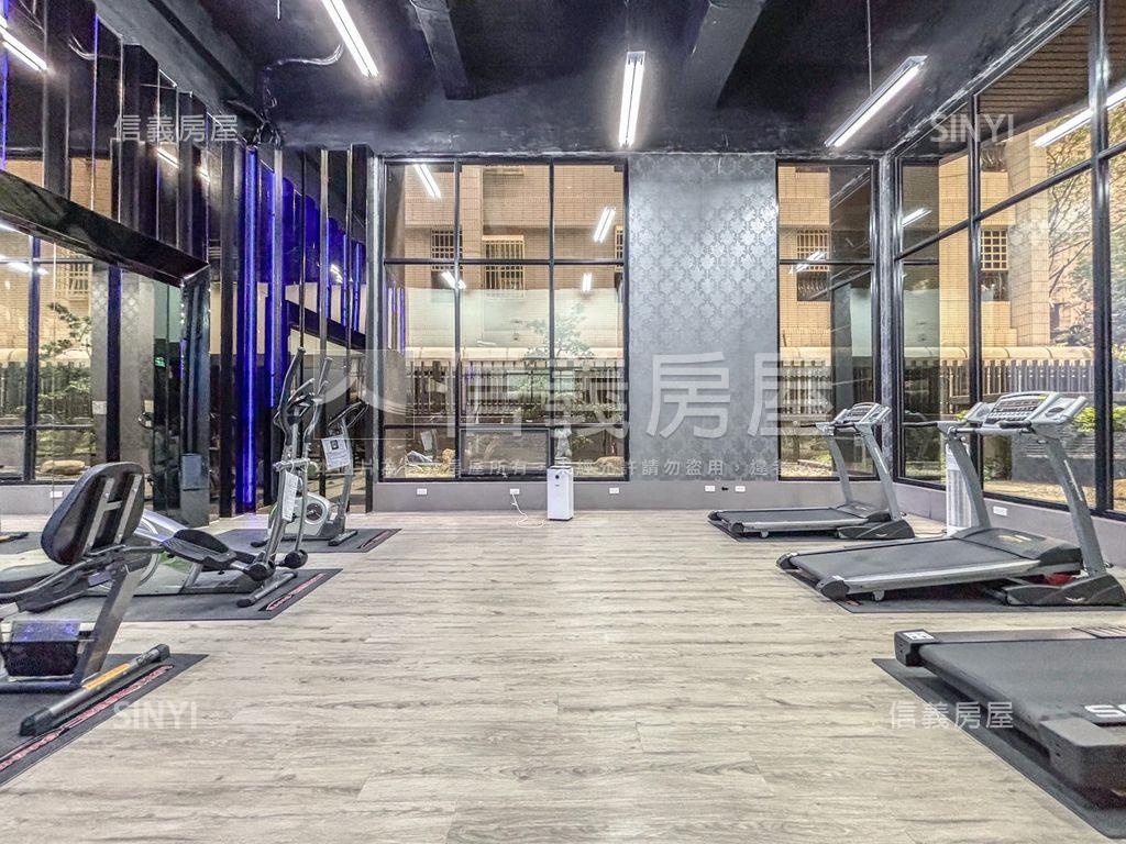 美術館質感輕屋齡美屋房屋室內格局與周邊環境