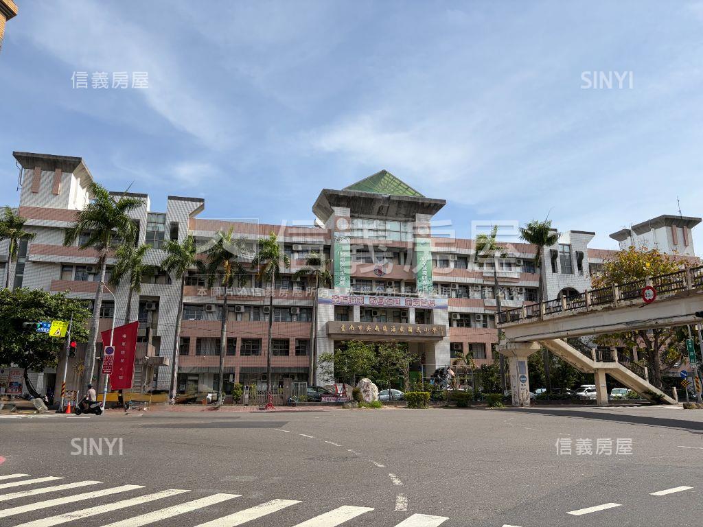近海東國小傳統雙車墅房屋室內格局與周邊環境