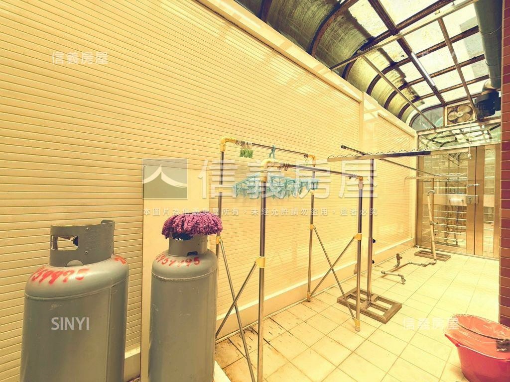 稀有庭院伯爵夫人房屋室內格局與周邊環境