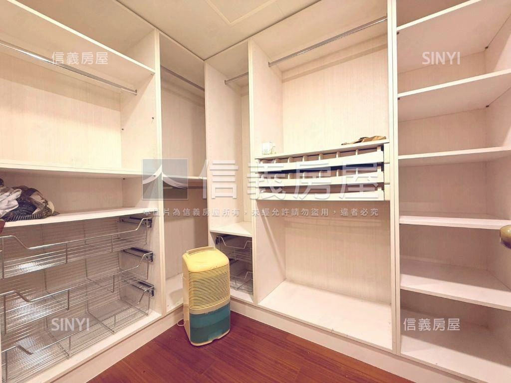 稀有庭院伯爵夫人房屋室內格局與周邊環境