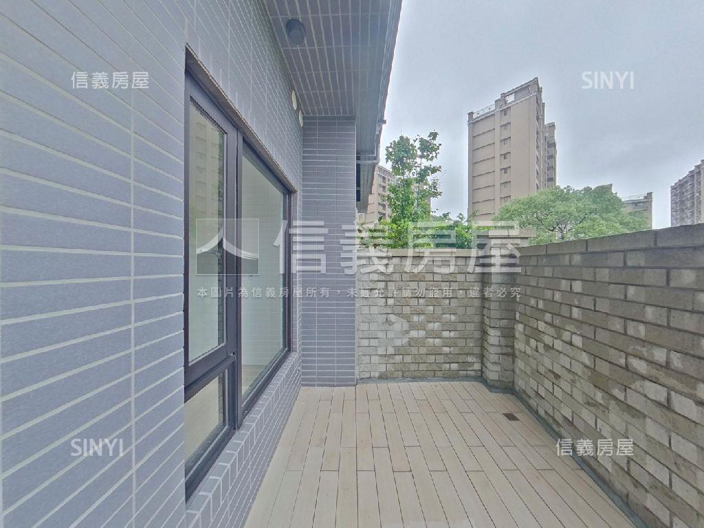 八擴德億小資三房車位房屋室內格局與周邊環境