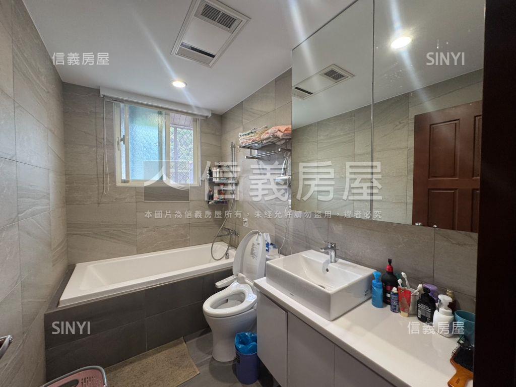 美妝山景四房華廈房屋室內格局與周邊環境