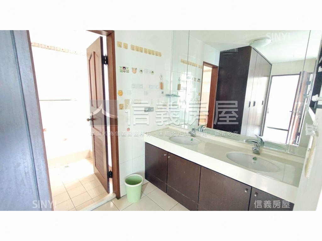 三秀雅硯校園邊間車庫透天房屋室內格局與周邊環境