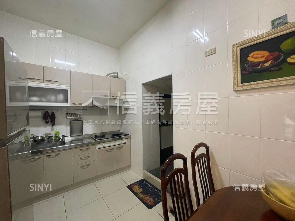 專約近中正高工便利美透天房屋室內格局與周邊環境