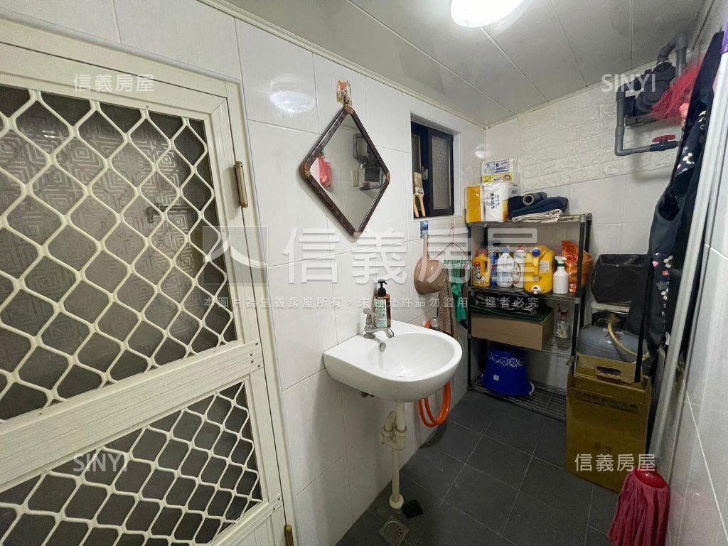 專約近中正高工便利美透天房屋室內格局與周邊環境