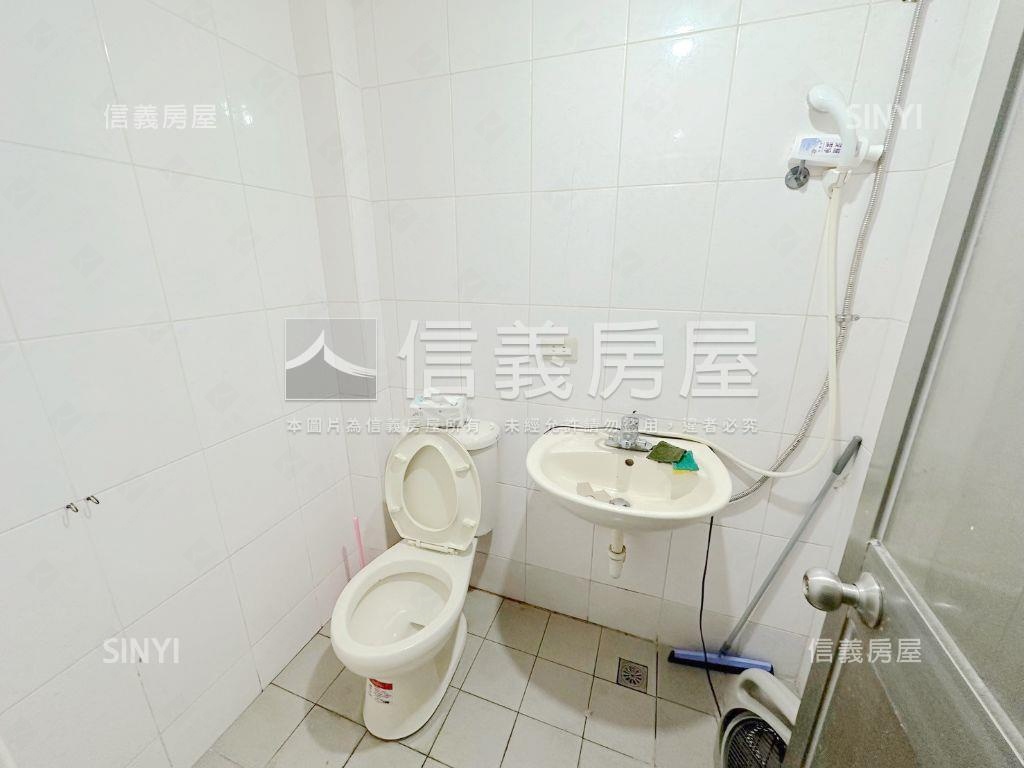 大新板特區稀有透天房屋室內格局與周邊環境