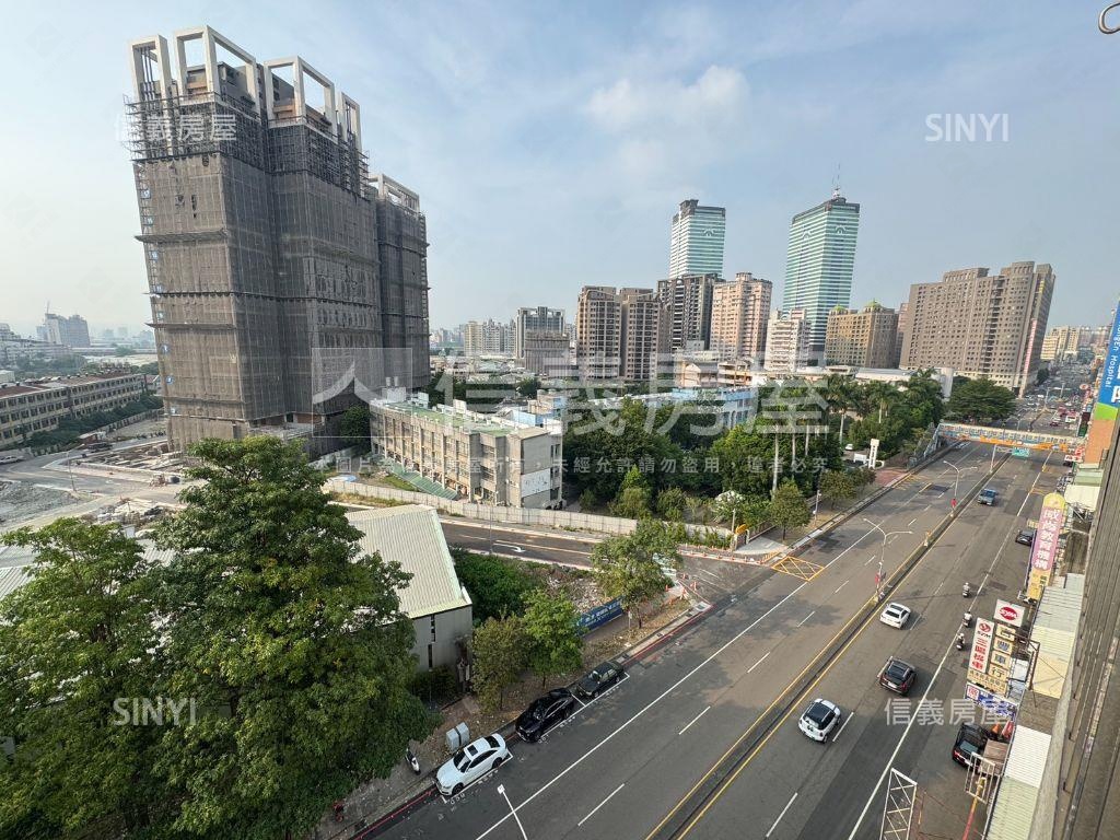 假日半島。高樓視野戶房屋室內格局與周邊環境