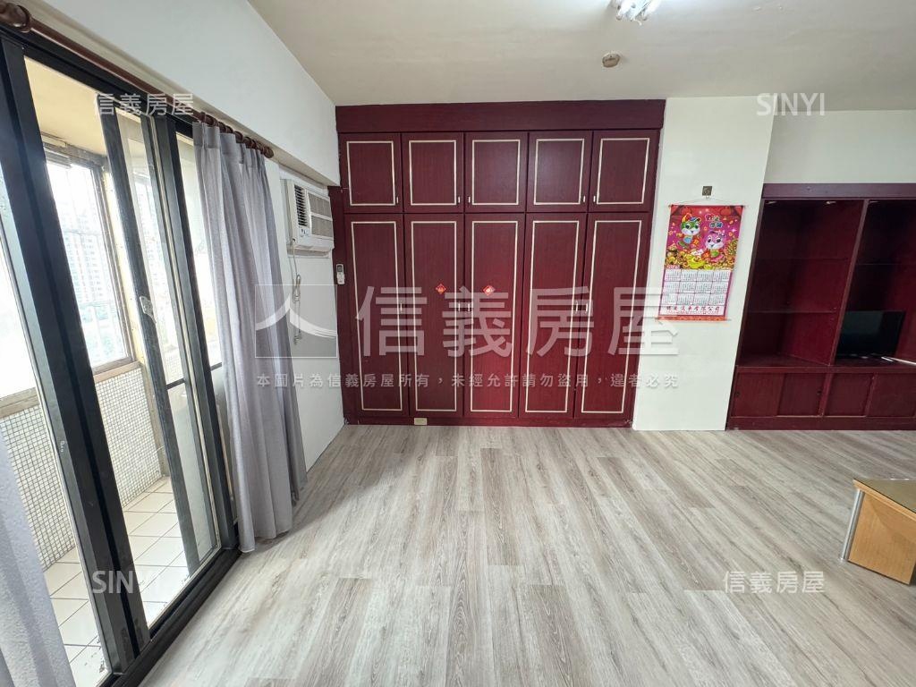 假日半島。高樓視野戶房屋室內格局與周邊環境