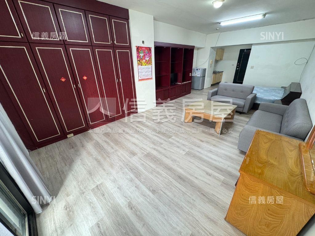 假日半島。高樓視野戶房屋室內格局與周邊環境