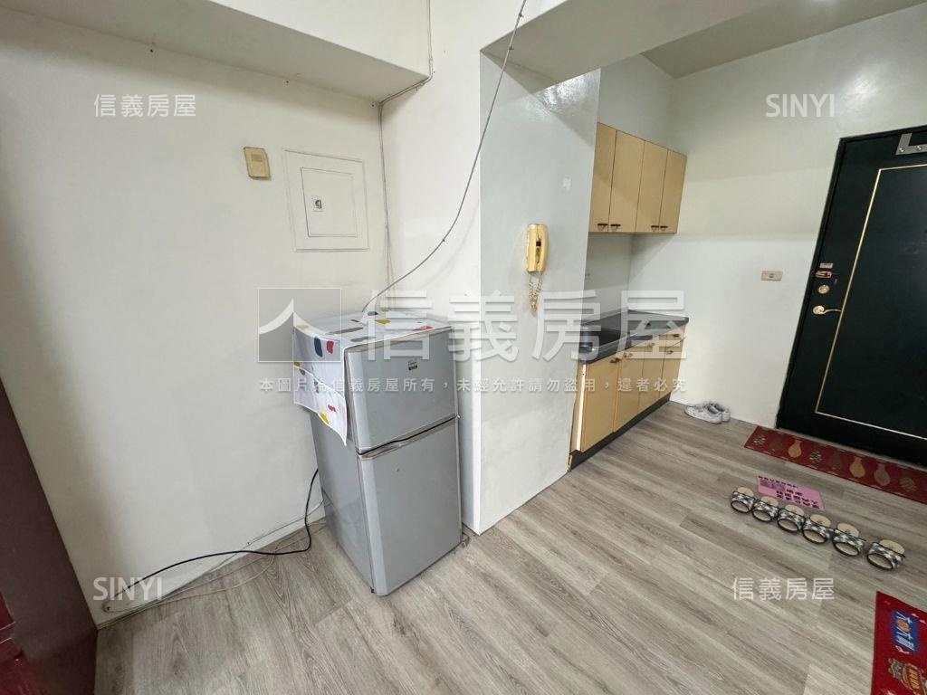 假日半島。高樓視野戶房屋室內格局與周邊環境