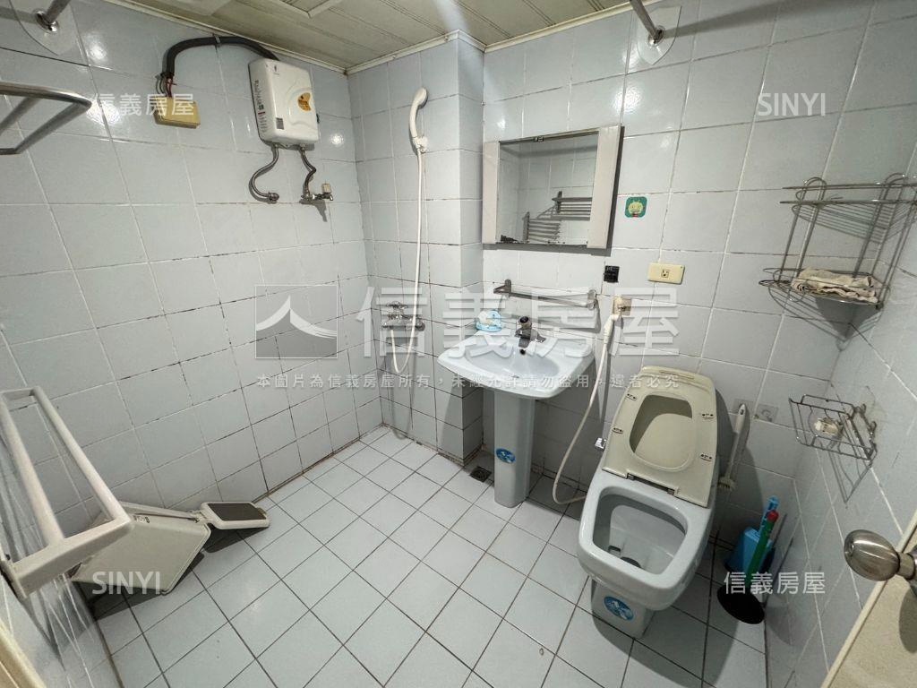 假日半島。高樓視野戶房屋室內格局與周邊環境