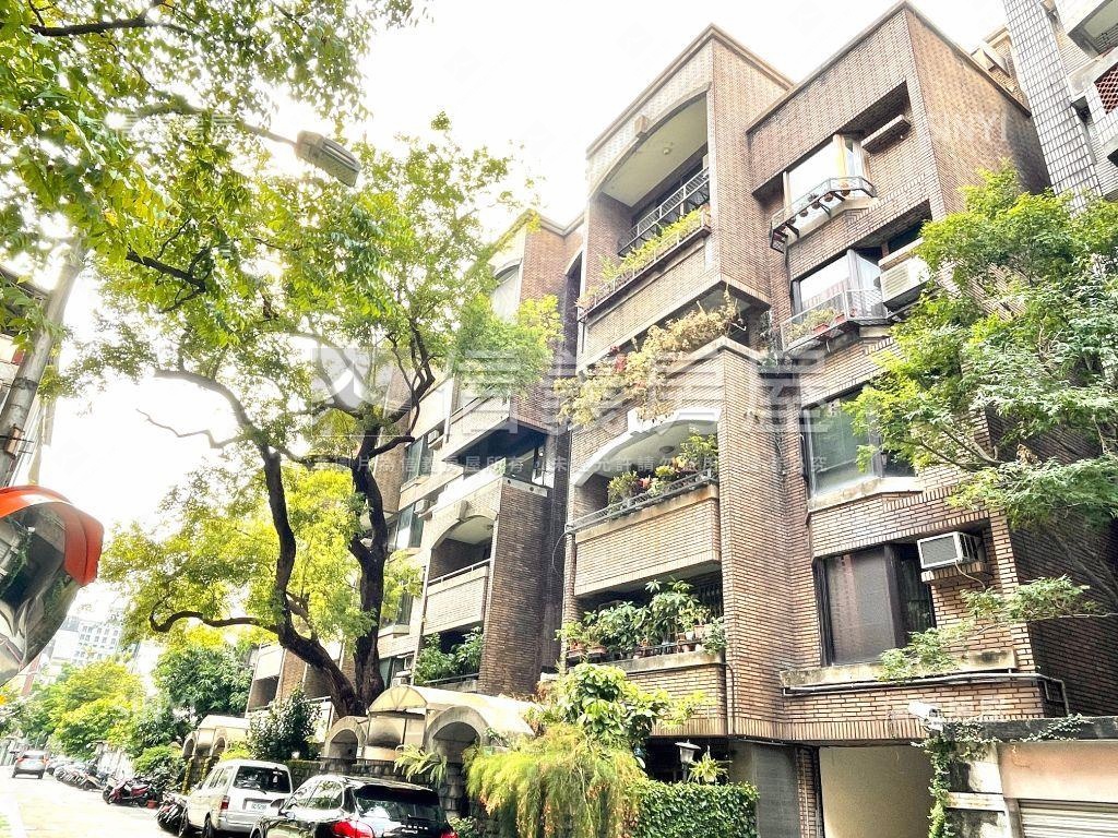 海關名廈榕園樓中樓房屋室內格局與周邊環境