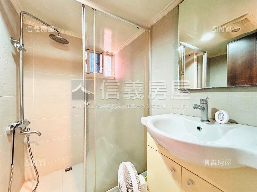 新接中山站美裝衣蝶六本木房屋室內格局與周邊環境