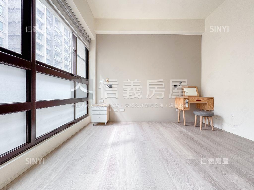 成功學區採光裝潢美三房房屋室內格局與周邊環境