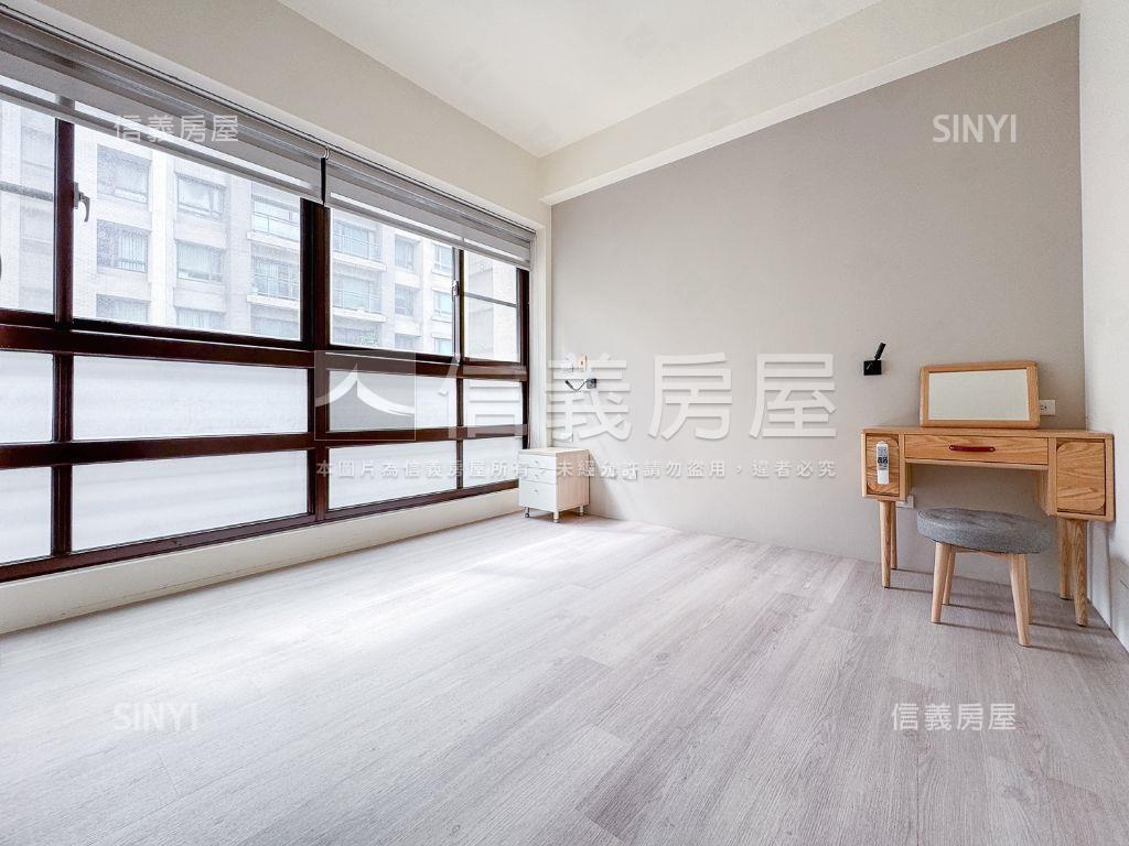 成功學區採光裝潢美三房房屋室內格局與周邊環境