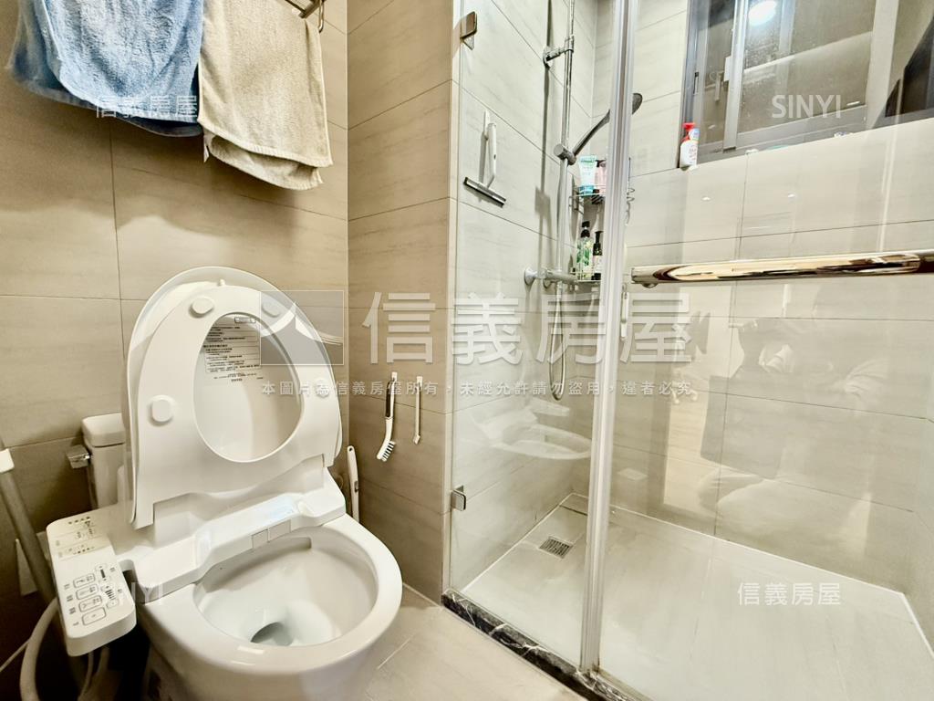 洲際Ｗ高樓層大２房平車房屋室內格局與周邊環境