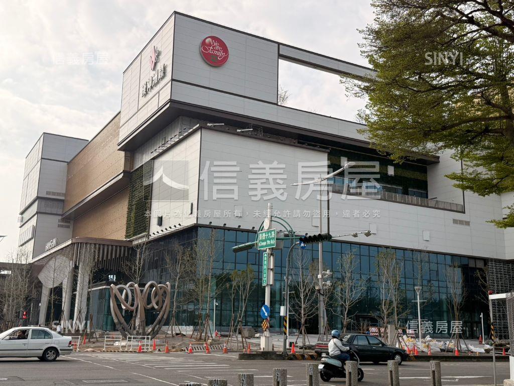 洲際Ｗ高樓層大２房平車房屋室內格局與周邊環境