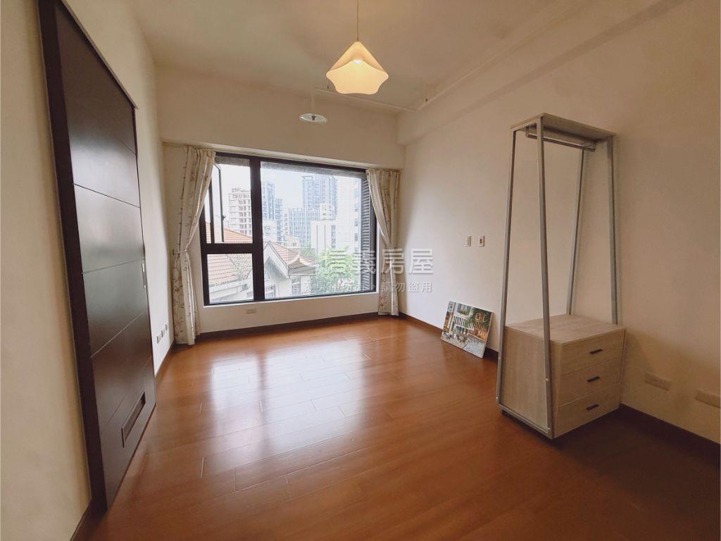 華固ＳＯＨＯ景觀寧靜邊間房屋室內格局與周邊環境