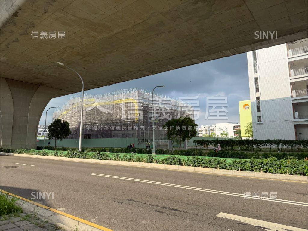 北屯單元１３重劃商業地房屋室內格局與周邊環境