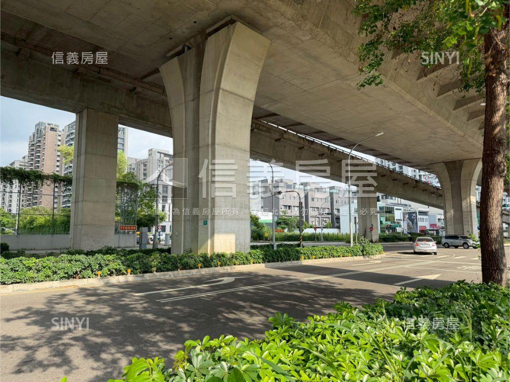 北屯單元１３重劃商業地房屋室內格局與周邊環境