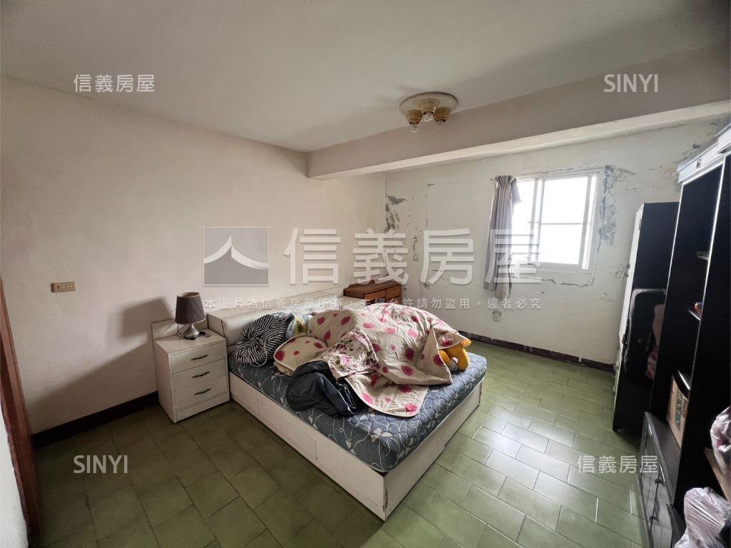 左營大路稀有釋出透天房屋室內格局與周邊環境