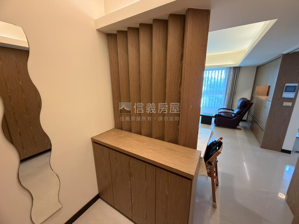 元氣瞭望山景房屋室內格局與周邊環境