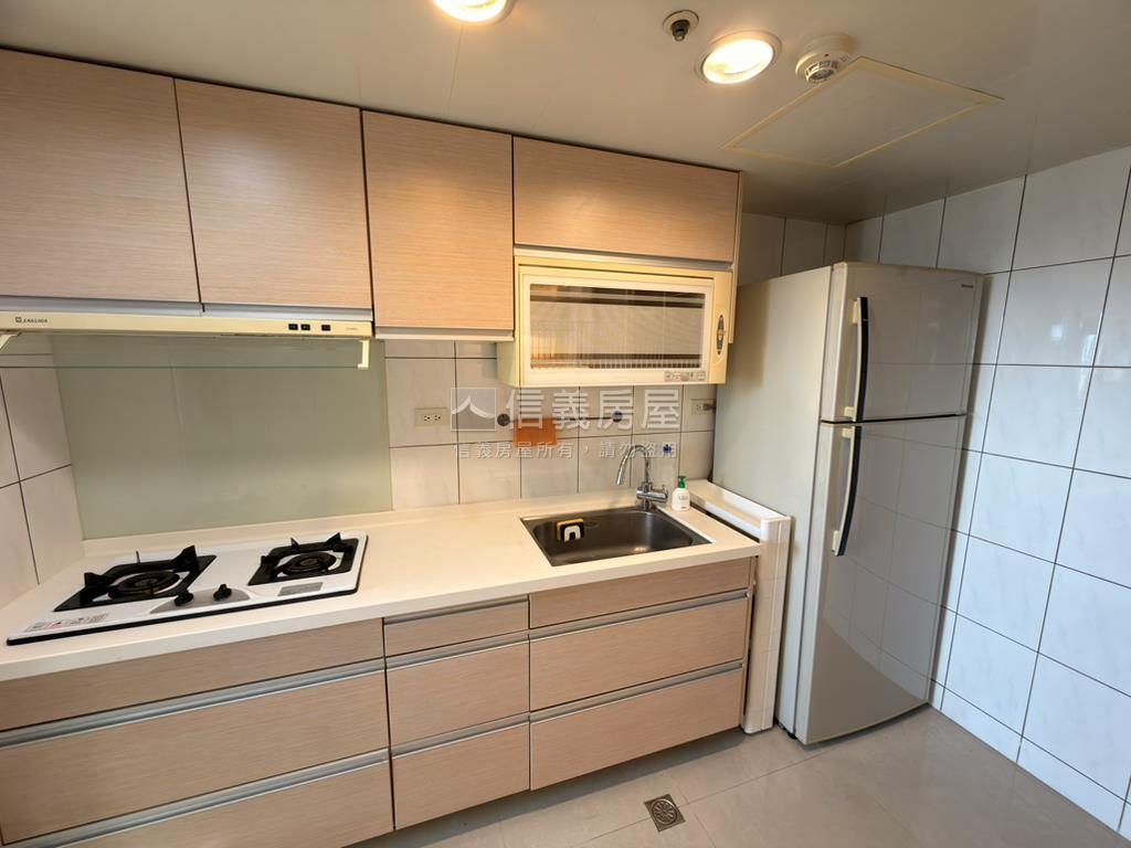 元氣瞭望山景房屋室內格局與周邊環境