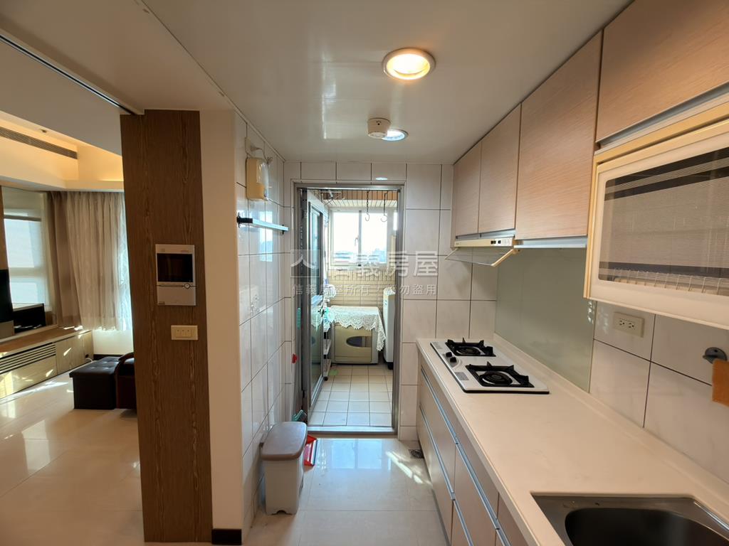 元氣瞭望山景房屋室內格局與周邊環境