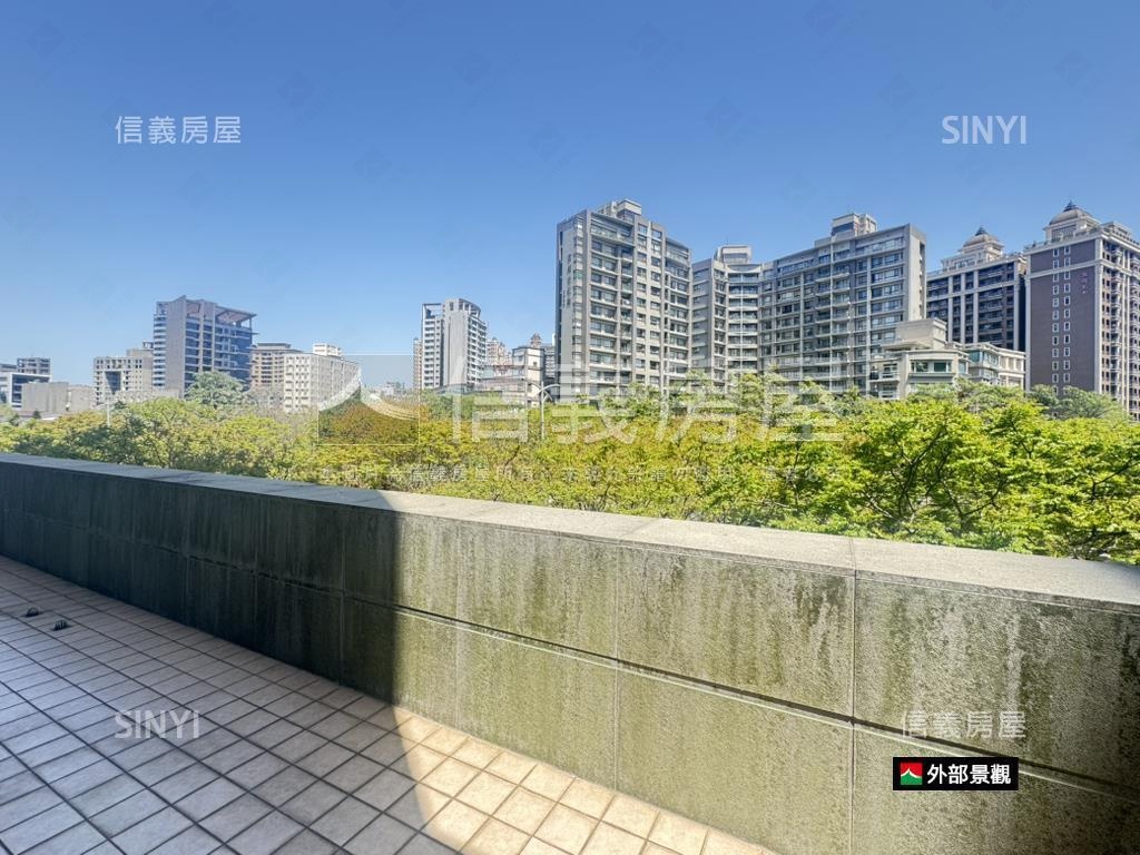 近康乃薾椰林觀景露臺四房房屋室內格局與周邊環境