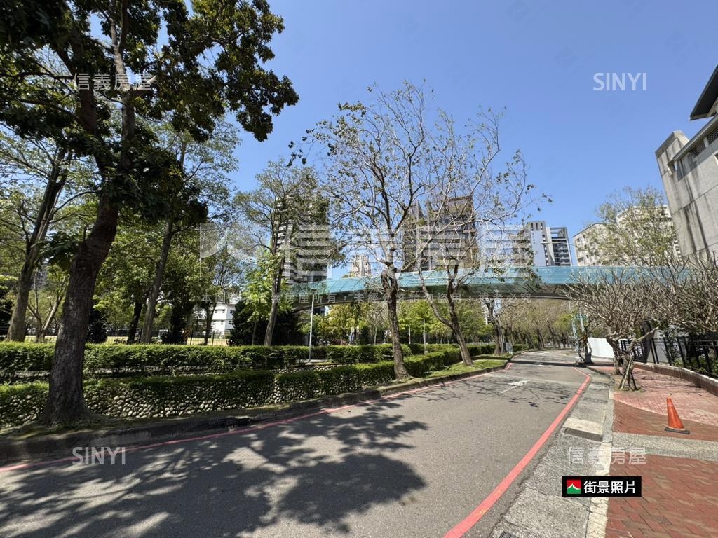 近康乃薾椰林觀景露臺四房房屋室內格局與周邊環境