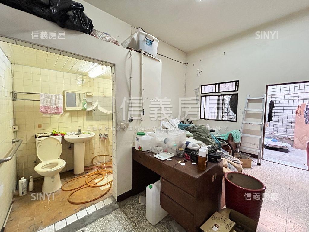 近仁愛醫院正國光路金透店房屋室內格局與周邊環境