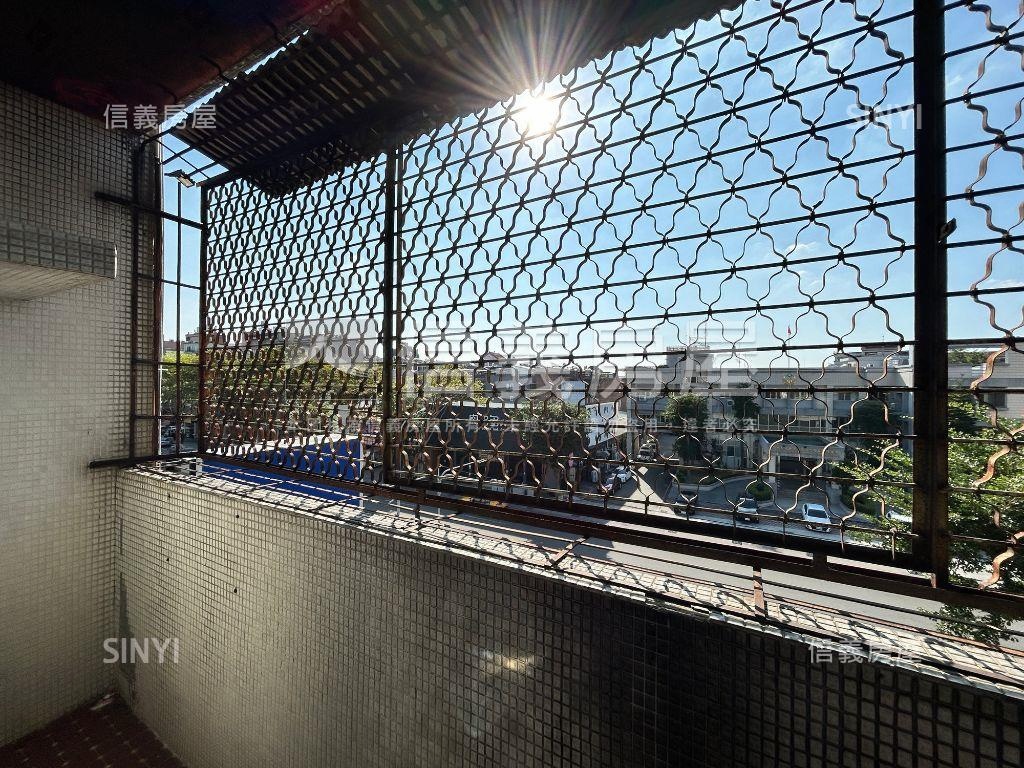 近仁愛醫院正國光路金透店房屋室內格局與周邊環境