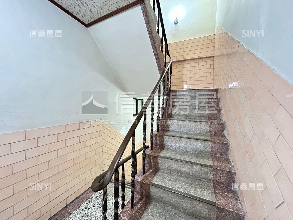 近仁愛醫院正國光路金透店房屋室內格局與周邊環境