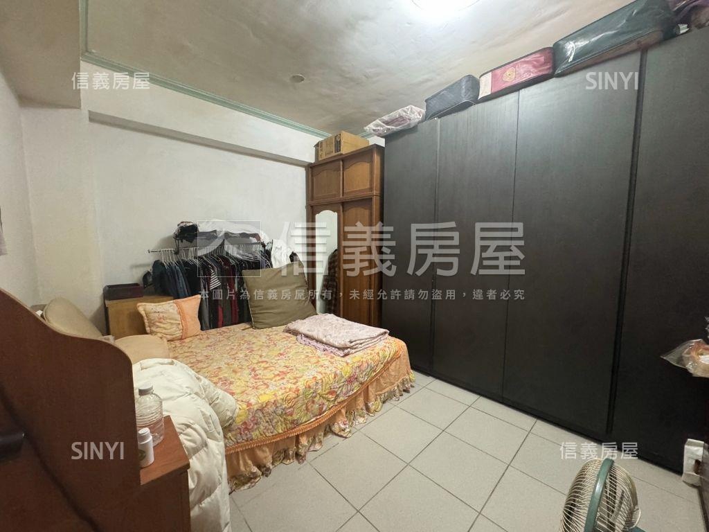 南港展覽館路寬稀有一樓房屋室內格局與周邊環境