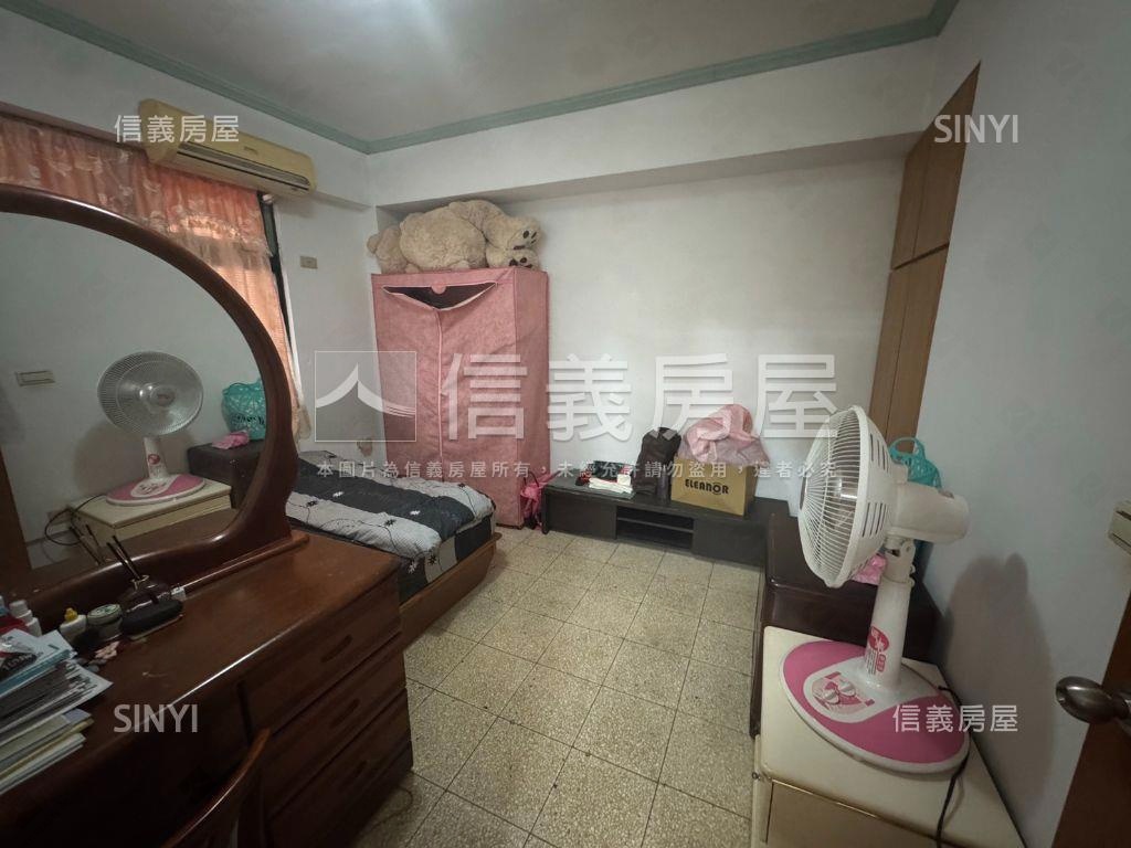 南港展覽館路寬稀有一樓房屋室內格局與周邊環境