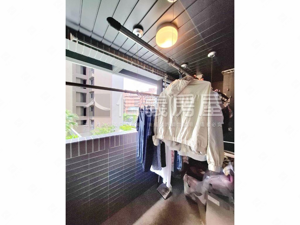 專任誠藝幸福３房車位房屋室內格局與周邊環境