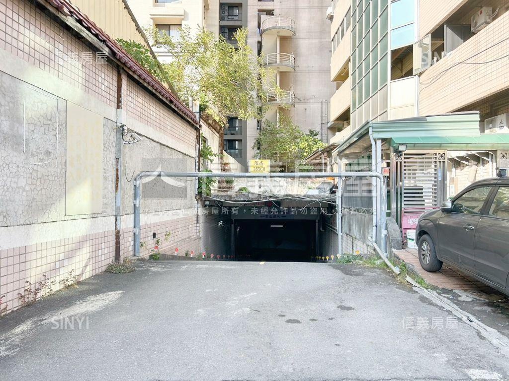 興大低總價電梯雙套房房屋室內格局與周邊環境