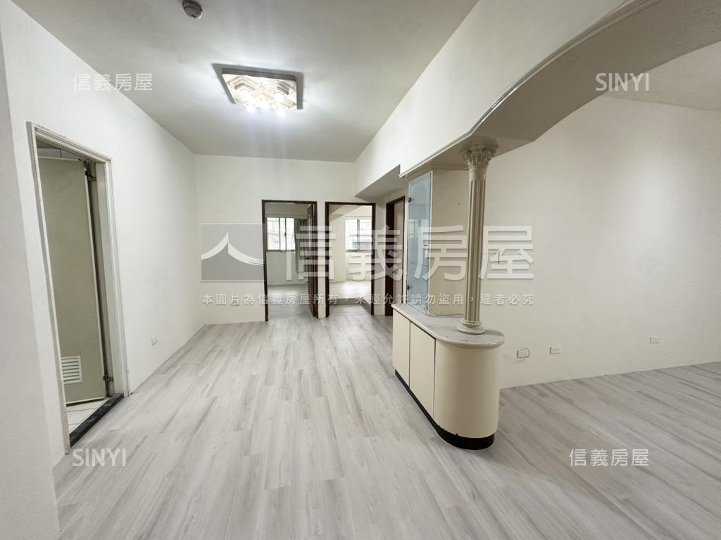 近中和國小邊間電梯三房房屋室內格局與周邊環境