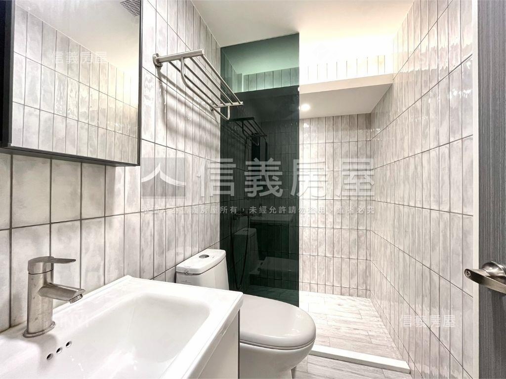 親水綠堤高樓兩房平面車位房屋室內格局與周邊環境