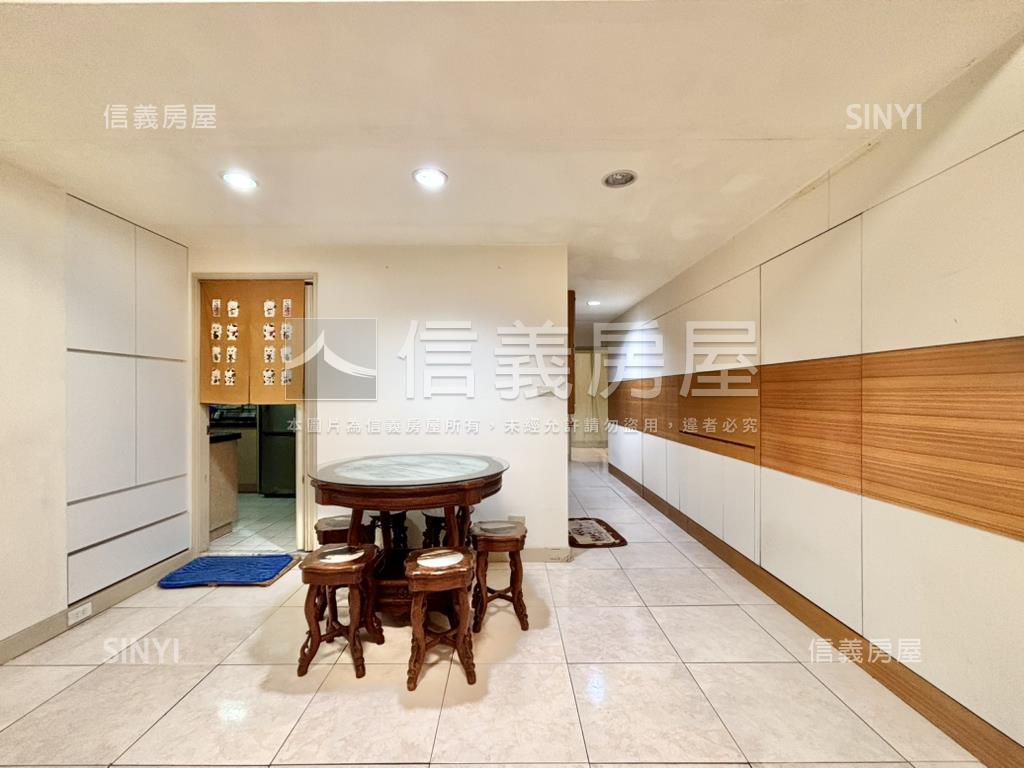 春和景明●日月光四房車位房屋室內格局與周邊環境