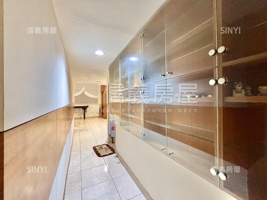 春和景明●日月光四房車位房屋室內格局與周邊環境