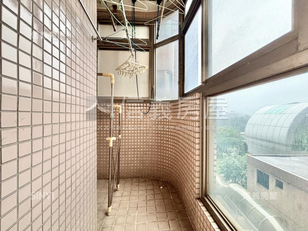 春和景明●日月光四房車位房屋室內格局與周邊環境