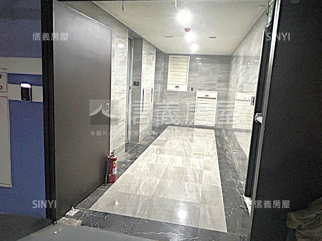 皇普莊園朝南大三房平車房屋室內格局與周邊環境