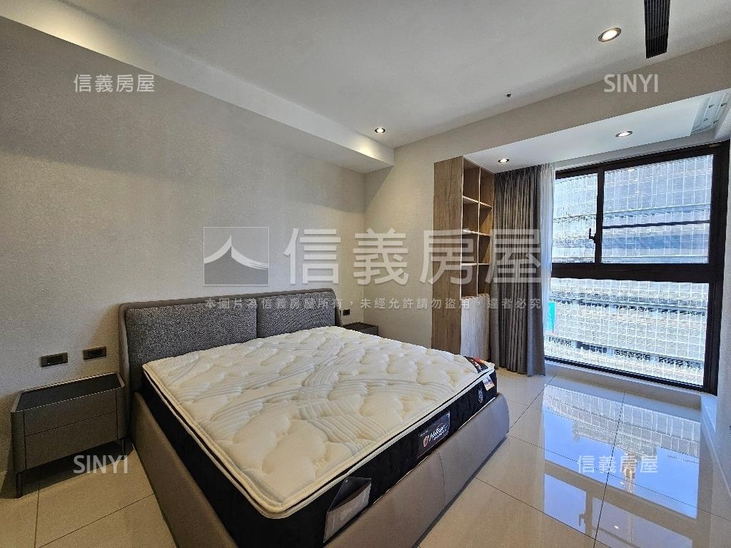 吾双高樓大器三房車位房屋室內格局與周邊環境