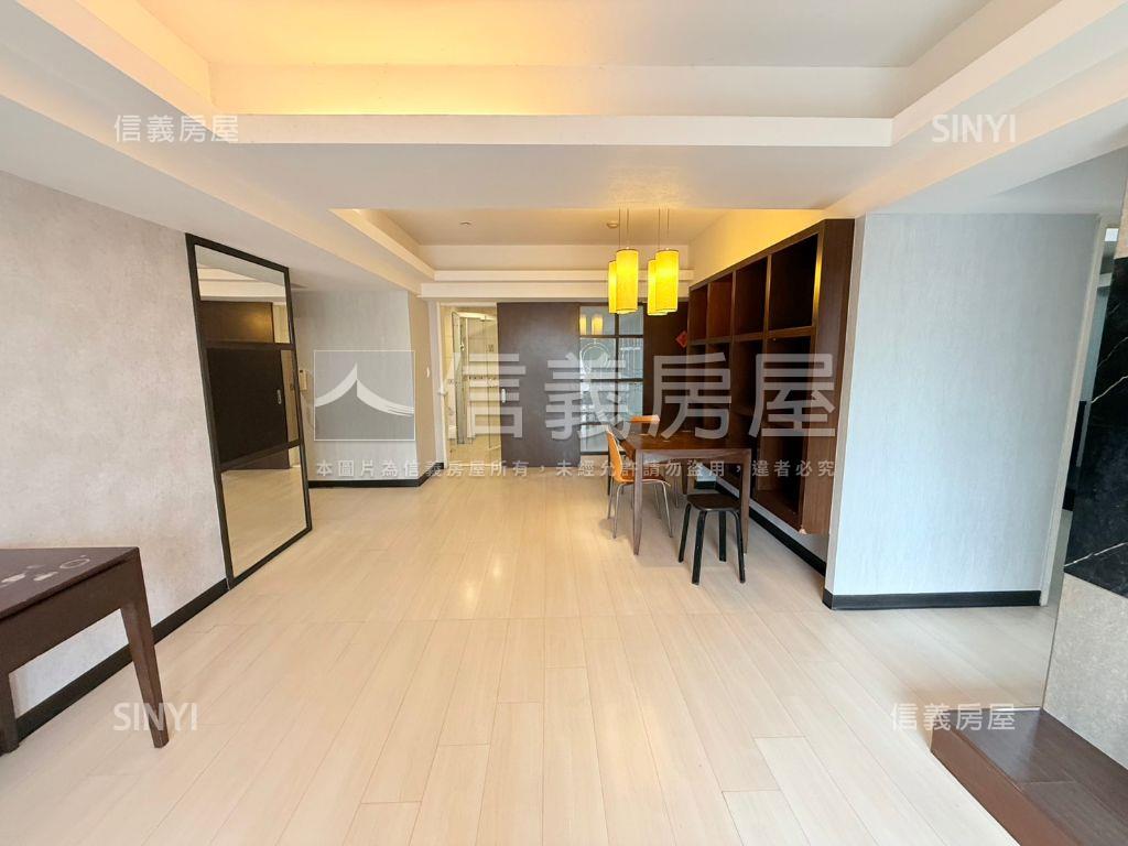 海揚美景四房車位房屋室內格局與周邊環境