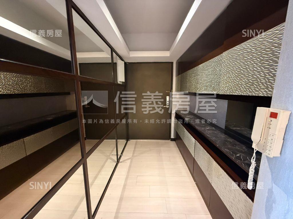 海揚美景四房車位房屋室內格局與周邊環境