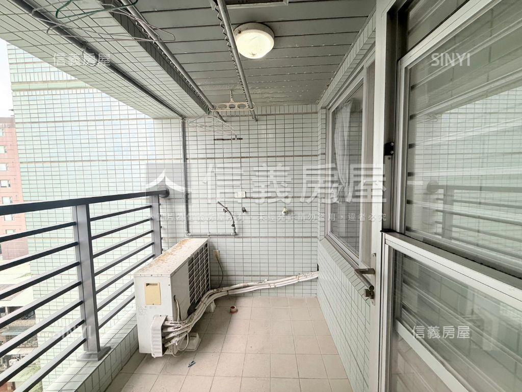 海揚美景四房車位房屋室內格局與周邊環境