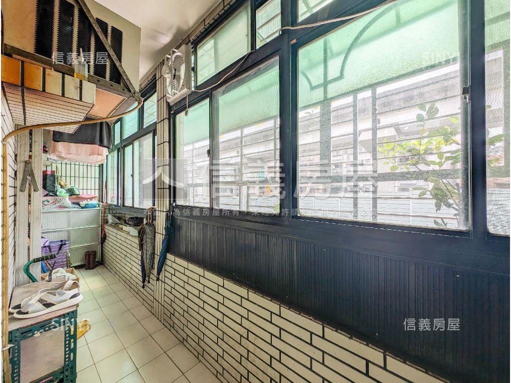 捷運舒適３房美寓房屋室內格局與周邊環境