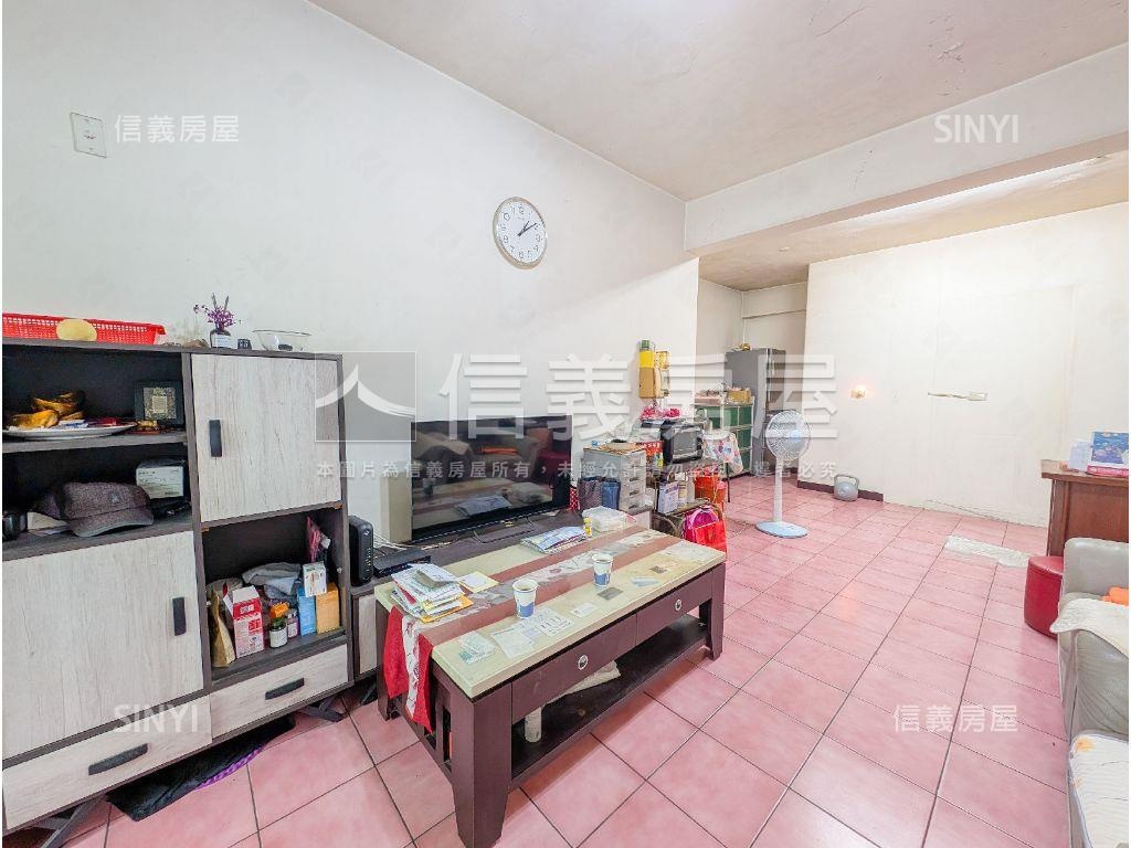 捷運舒適３房美寓房屋室內格局與周邊環境
